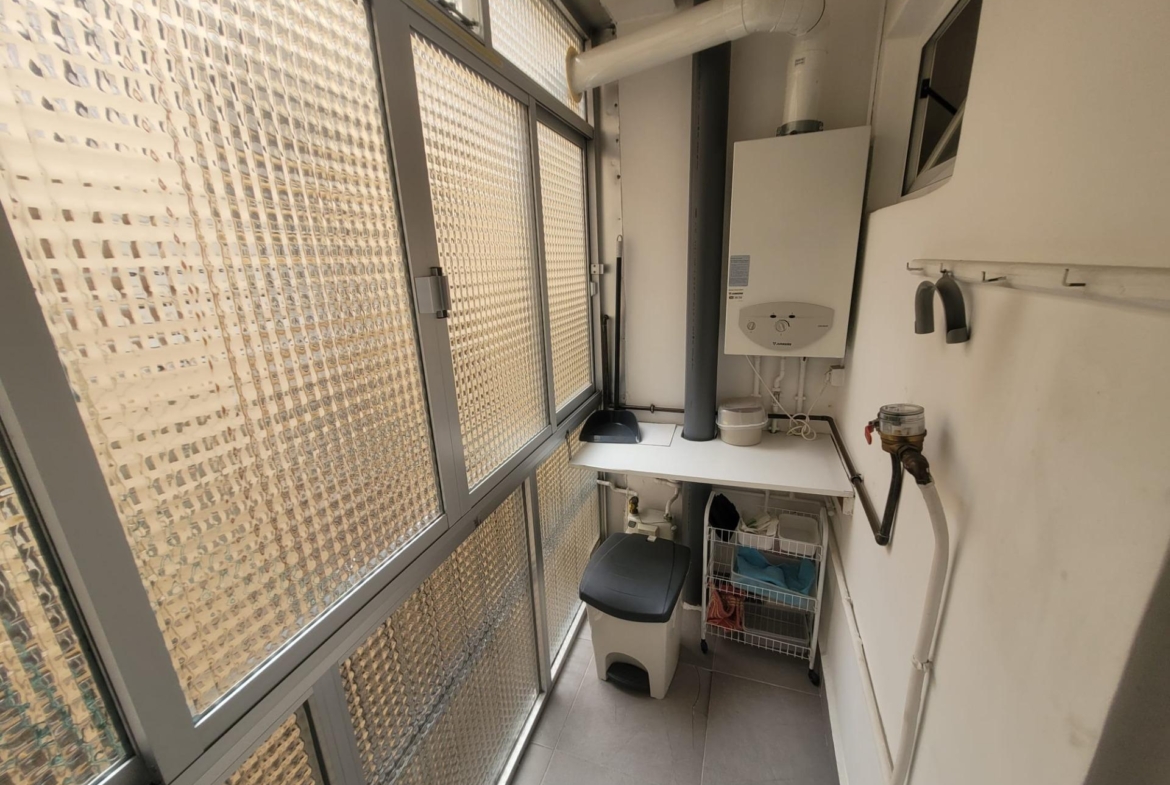 Piso en Venta con 4 habitaciones, 1 baño + aseo, trastero en Av. Virgen del Puerto junto a Madrid Rio