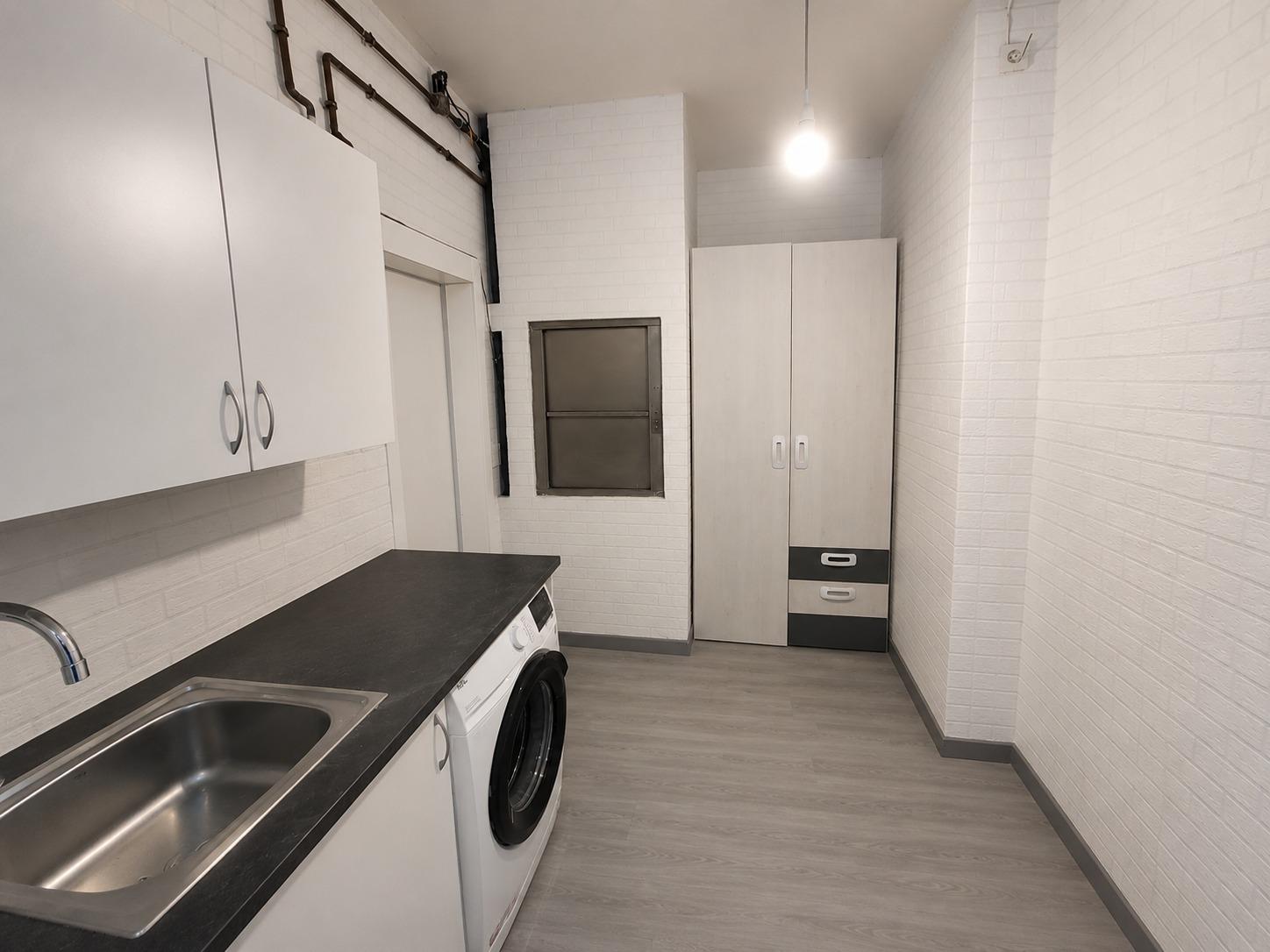 Venta Local en Aluche de 2 plantas de 134 m²