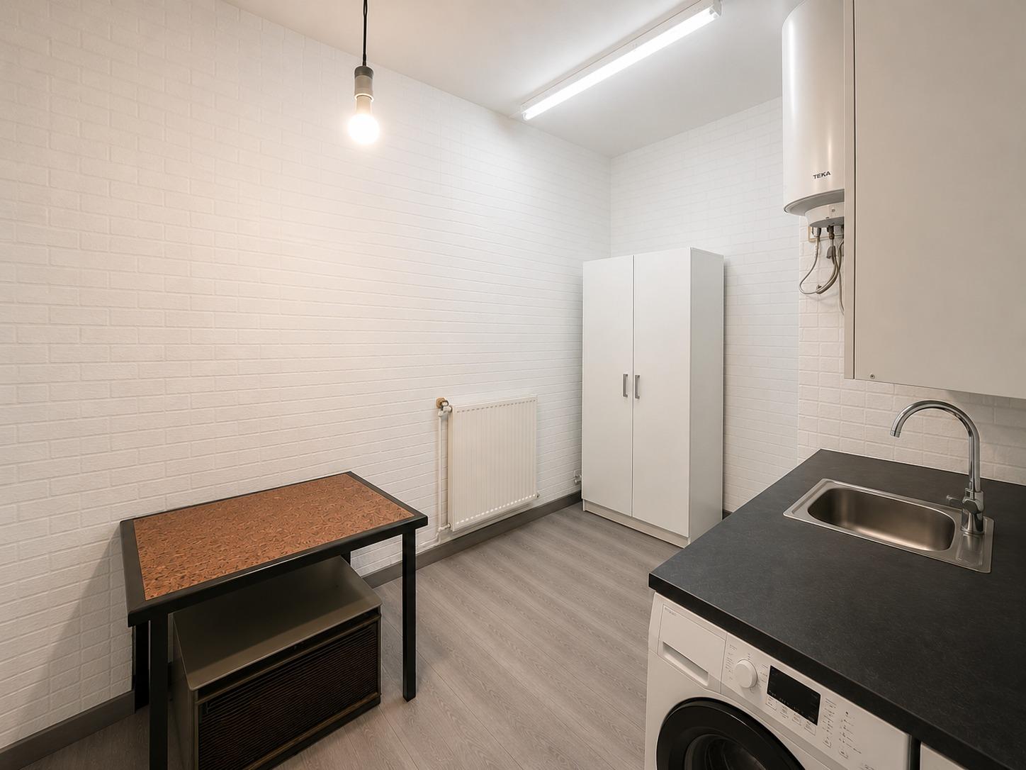 Venta Local en Aluche de 2 plantas de 134 m²