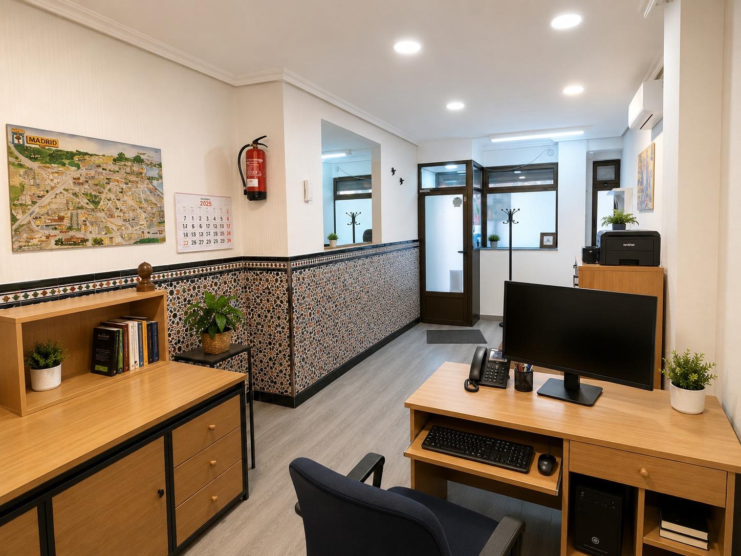 Venta Local en Aluche de 2 plantas de 134 m²