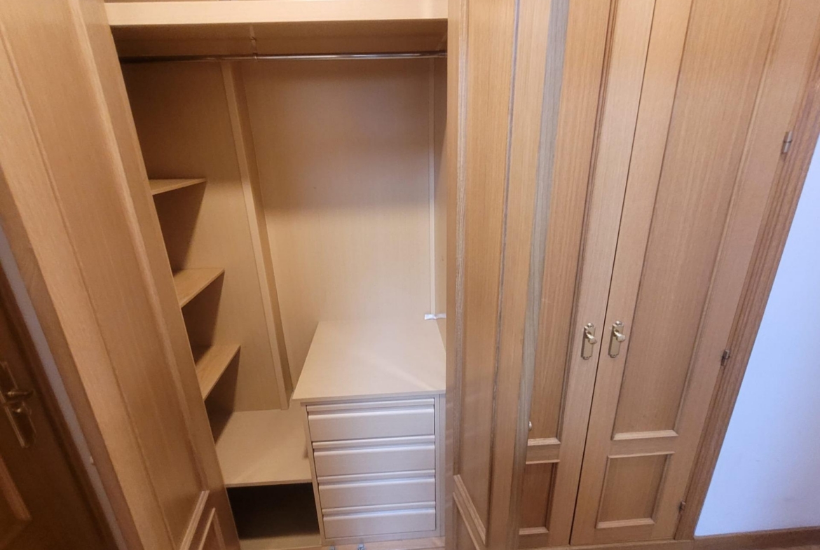 Venta Piso 4 hab., 2 baños y Garaje en Av. Poblados