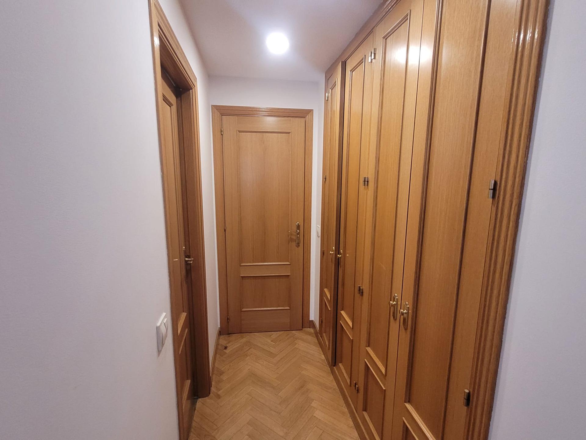 Venta Piso 4 hab., 2 baños y Garaje en Av. Poblados