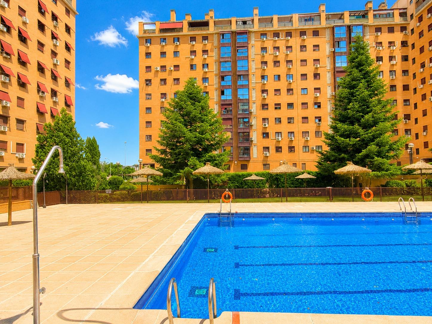 Venta Piso 4 hab., 2 baños y Garaje en Av. Poblados