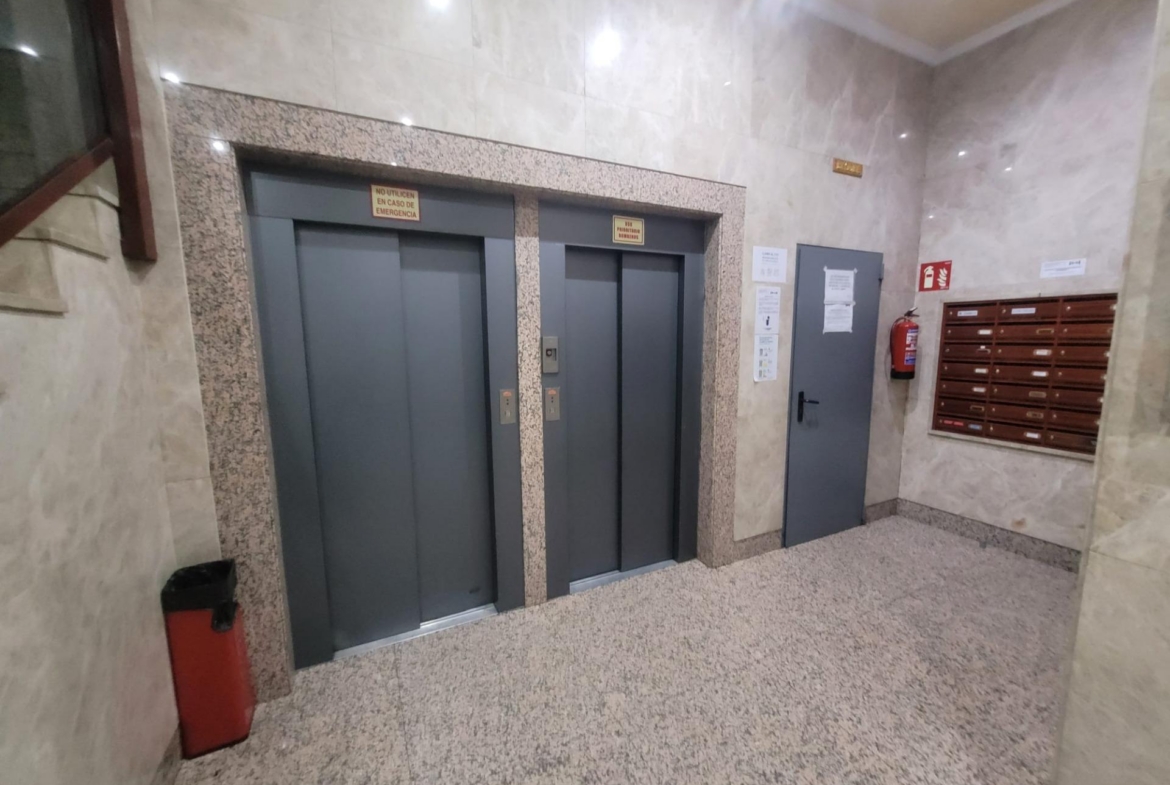 Venta Piso 4 hab., 2 baños y Garaje en Av. Poblados