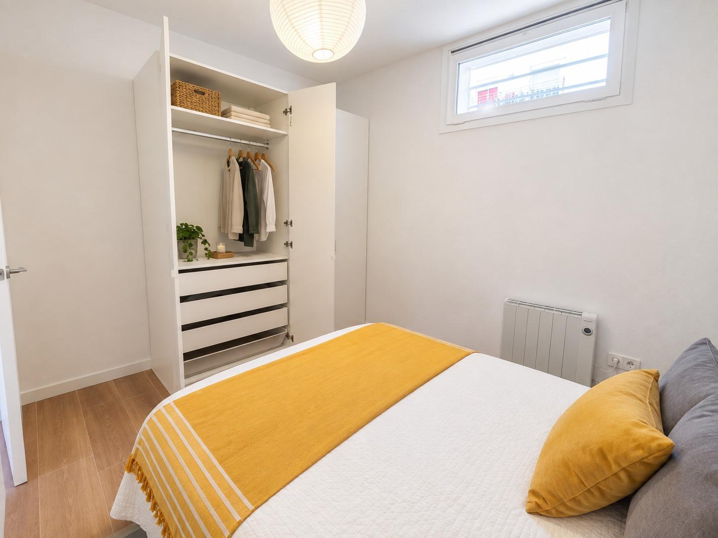Piso en venta  en Madrid zona Vallecas reformado nuevo 2 habitaciones  baño y salon comedor