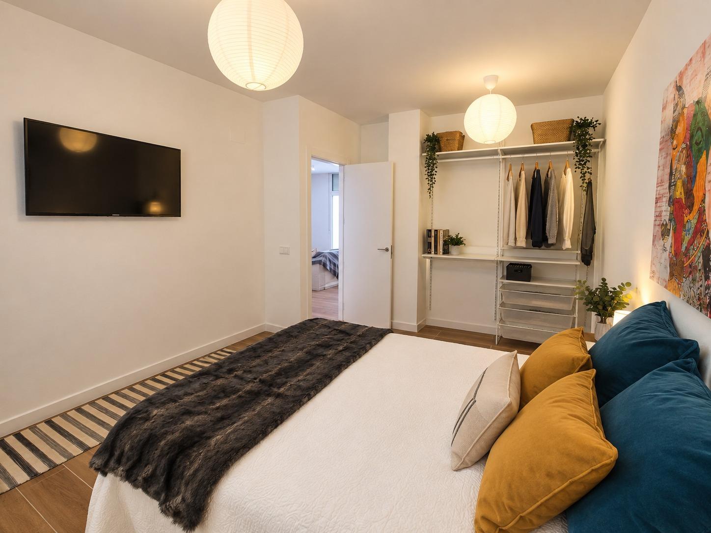 Piso en venta  en Madrid zona Vallecas reformado nuevo 2 habitaciones  baño y salon comedor