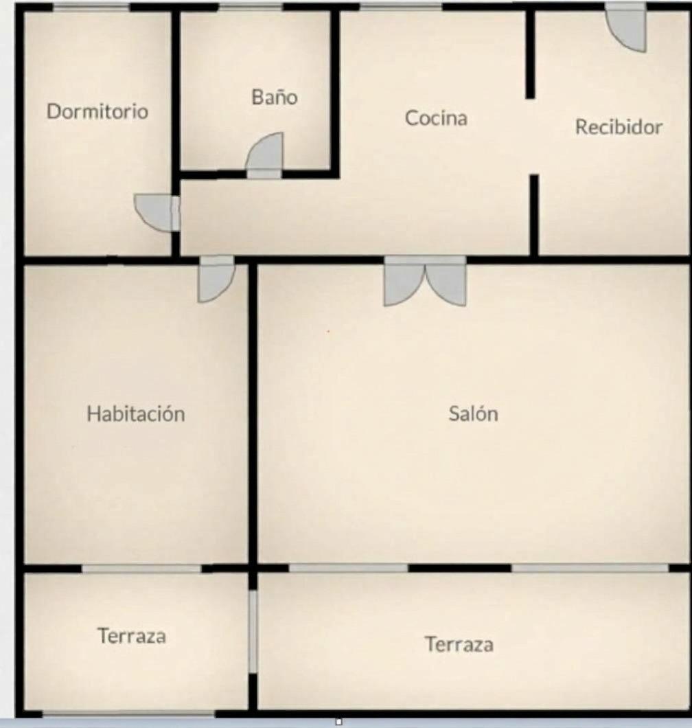 Luminoso piso  en venta con terraza y 2 dormitorios en Aluche