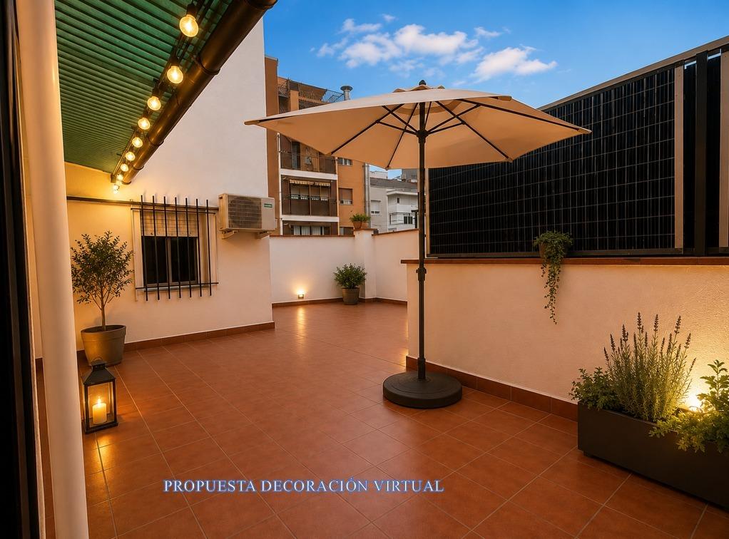 Piso en Venta con 3 habitaciones, salón, baño y patio de 40 m2 en Vía Carpetana, Madrid