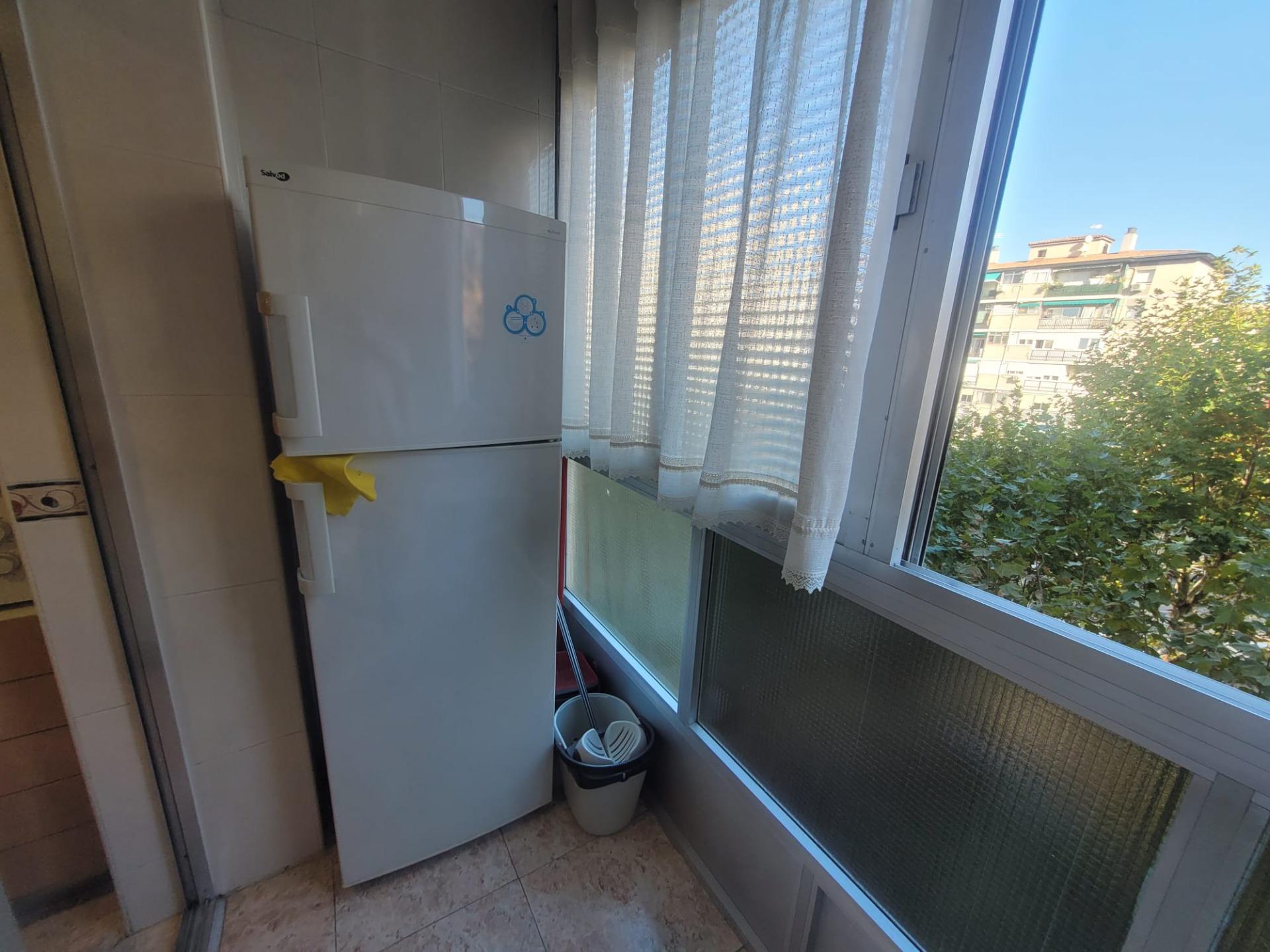 Alquiler de piso amueblado 2 dormitorios ,terraza, Madrid zona Aluche