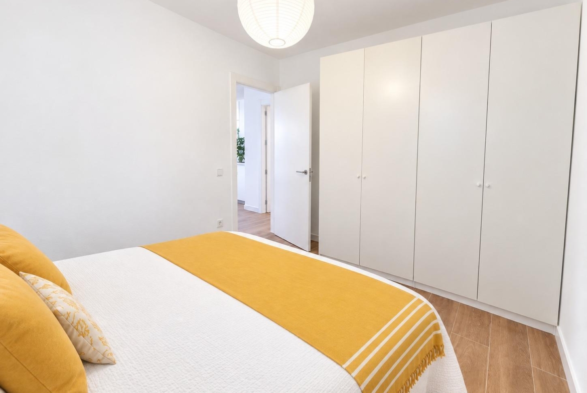 Piso en venta  en Madrid zona Vallecas reformado nuevo 2 habitaciones  baño y salon comedor