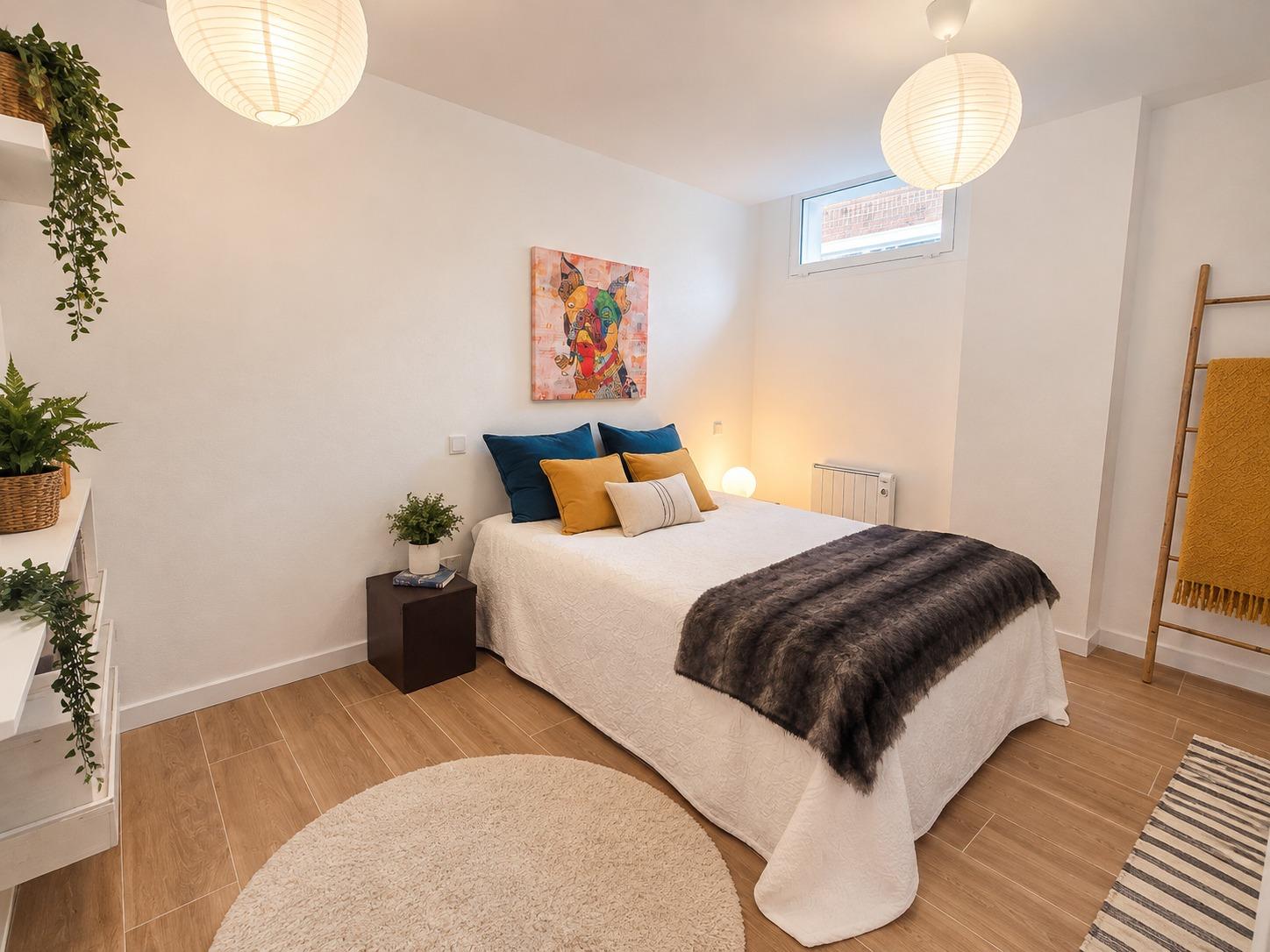 Piso en venta  en Madrid zona Vallecas reformado nuevo 2 habitaciones  baño y salon comedor