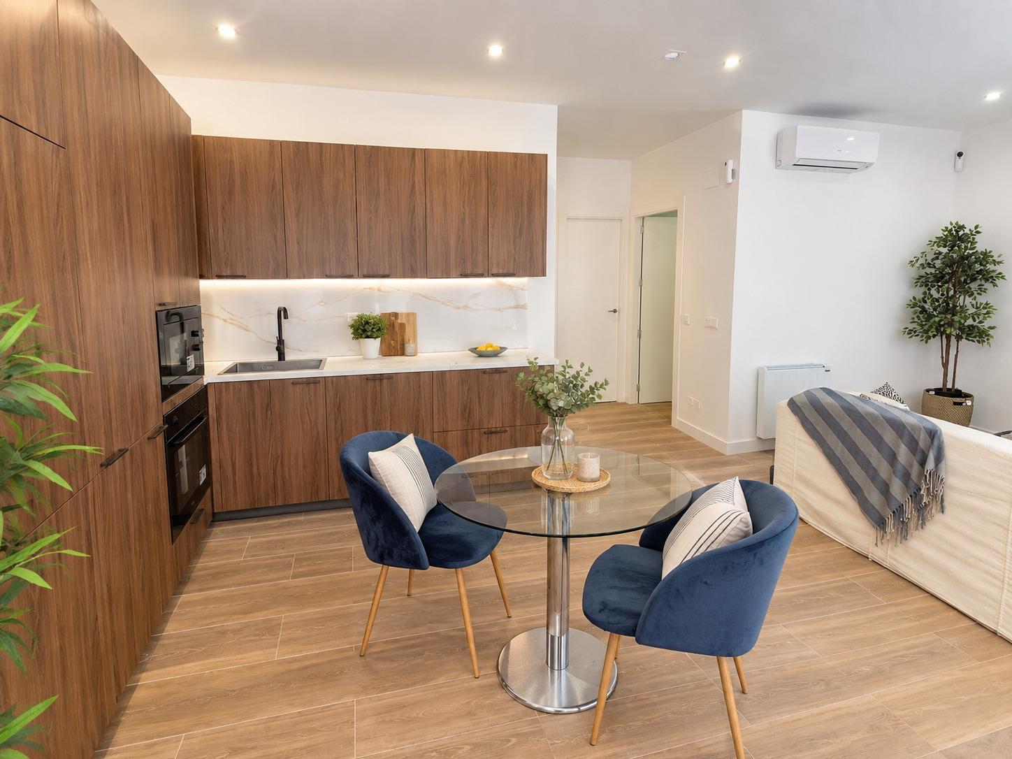 Piso en venta  en Madrid zona Vallecas reformado nuevo 2 habitaciones  baño y salon comedor